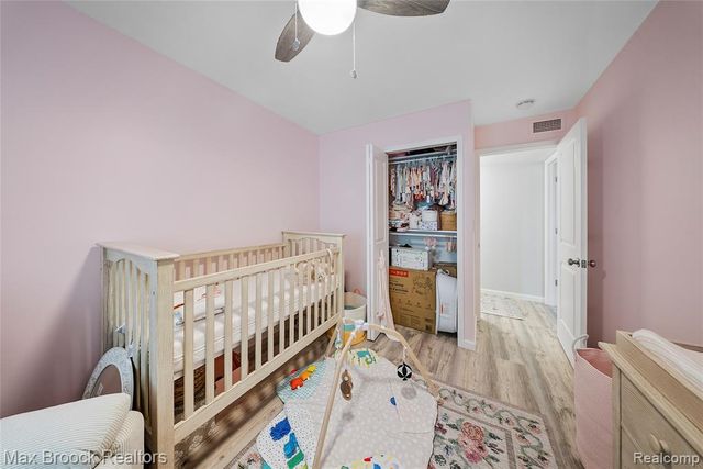 322 Riviera Drive 75, Saint Clair Shores, MI 48080