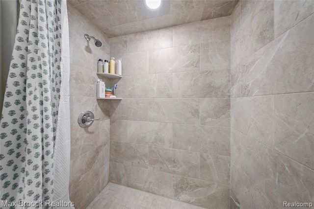 322 Riviera Drive 75, Saint Clair Shores, MI 48080