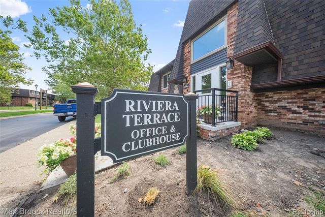 322 Riviera Drive 75, Saint Clair Shores, MI 48080