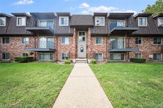 322 Riviera Drive 75, Saint Clair Shores, MI 48080