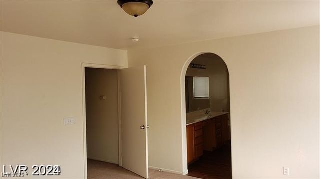 5987 Stone Hollow Avenue, Las Vegas, NV 89156