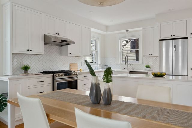 22 Edge Hill St, Boston, MA 02130