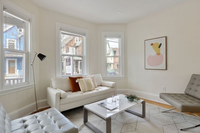 22 Edge Hill St, Boston, MA 02130