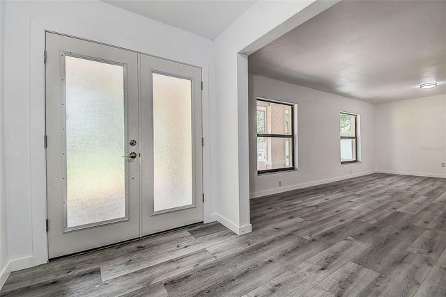 9404 W HAMILTON AVENUE, Tampa, FL 33615
