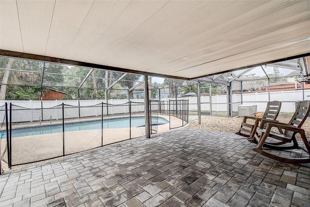 9404 W HAMILTON AVENUE, Tampa, FL 33615