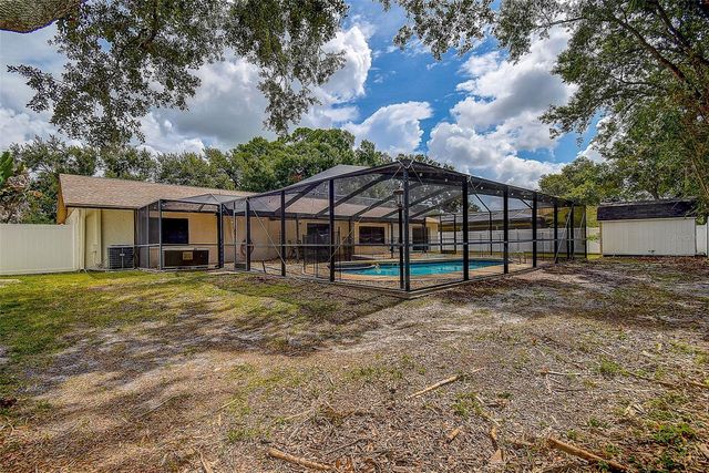 9404 W HAMILTON AVENUE, Tampa, FL 33615