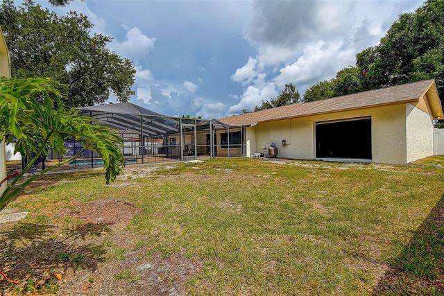 9404 W HAMILTON AVENUE, Tampa, FL 33615