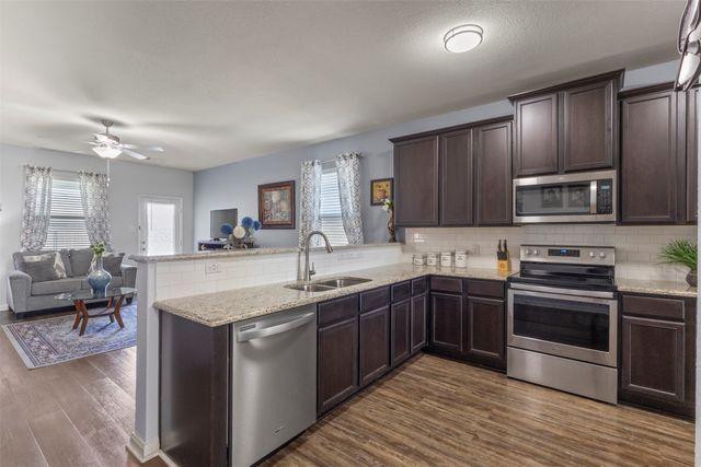 1535 Park Trails Boulevard, Princeton, TX 75407