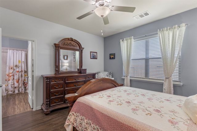 1535 Park Trails Boulevard, Princeton, TX 75407