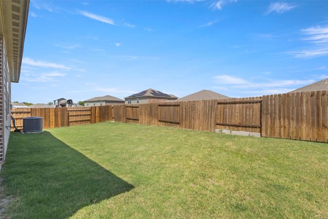 1535 Park Trails Boulevard, Princeton, TX 75407