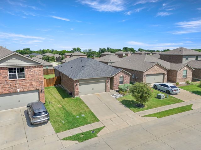 1535 Park Trails Boulevard, Princeton, TX 75407