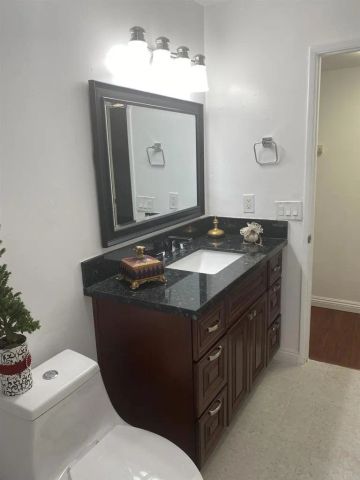 841 40th St., San Diego, CA 92102