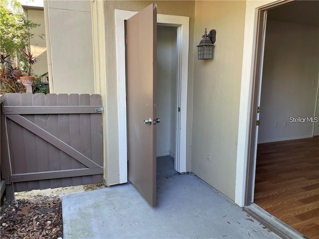 246 AFTON SQUARE 105, Altamonte Springs, FL 32714