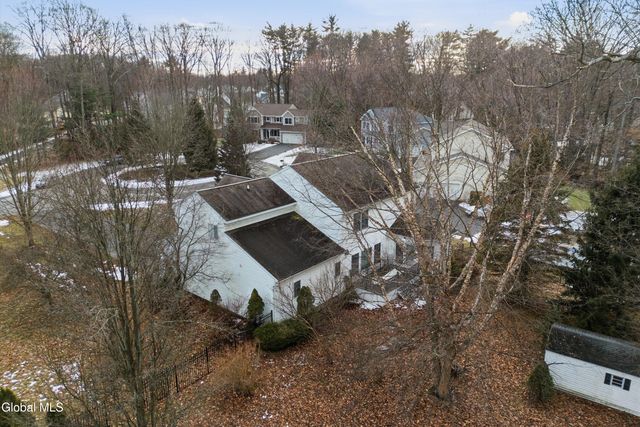 12 Patriot Circle, Clifton Park, NY 12065