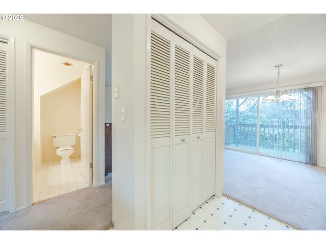 1500 NORKENZIE Rd 12, Eugene, OR 97401