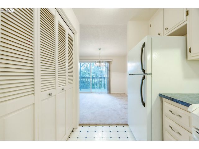 1500 NORKENZIE Rd 12, Eugene, OR 97401