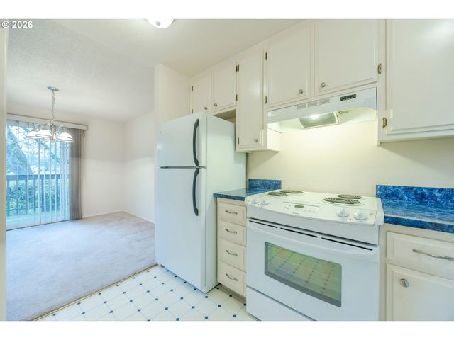 1500 NORKENZIE Rd 12, Eugene, OR 97401