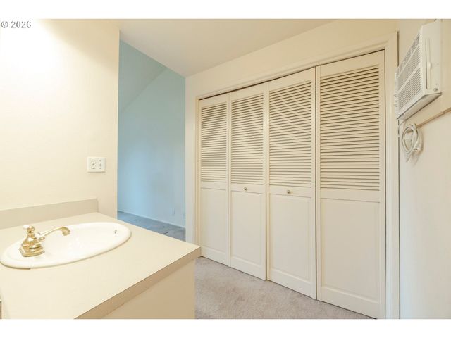 1500 NORKENZIE Rd 12, Eugene, OR 97401