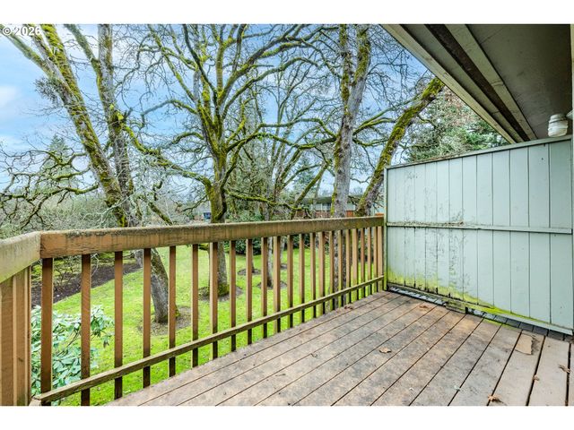 1500 NORKENZIE Rd 12, Eugene, OR 97401