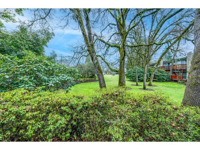 1500 NORKENZIE Rd 12, Eugene, OR 97401