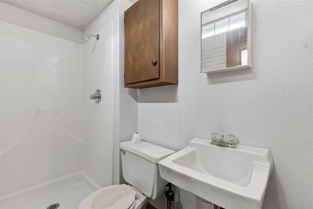 3815 1st Avenue SW, Cedar Rapids, IA 52405