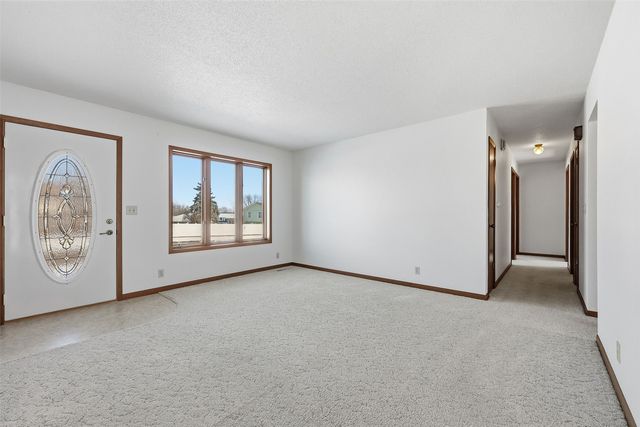 3815 1st Avenue SW, Cedar Rapids, IA 52405