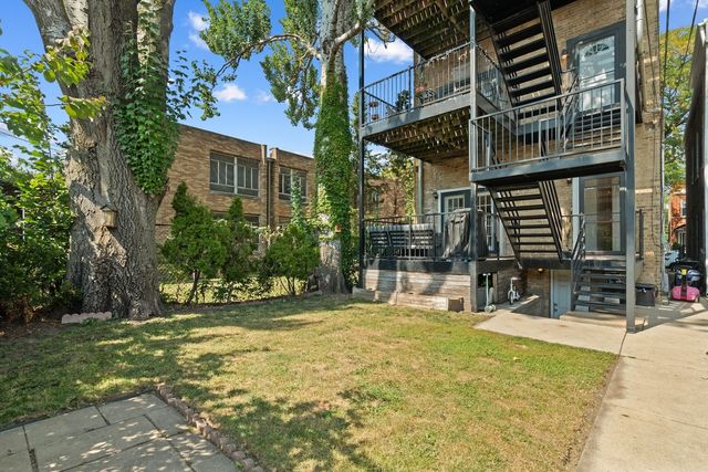 1849 W Superior Street 1, Chicago, IL 60622