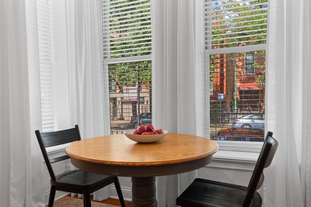 1849 W Superior Street 1, Chicago, IL 60622