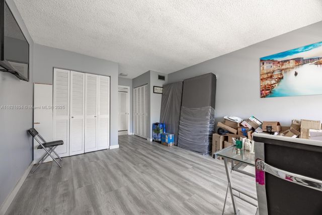 400 Diplomat Pkwy 302, Hallandale Beach, FL 33009