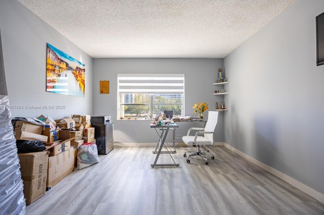 400 Diplomat Pkwy 302, Hallandale Beach, FL 33009