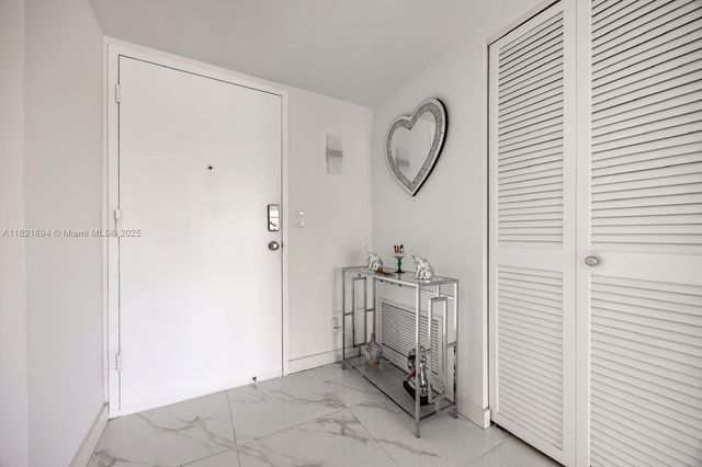 400 Diplomat Pkwy 302, Hallandale Beach, FL 33009