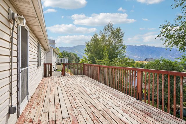 1204 E 3225 N, Layton, UT 84040
