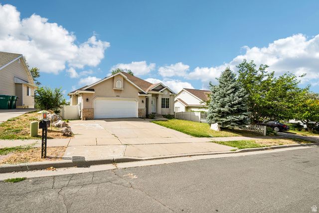 1204 E 3225 N, Layton, UT 84040