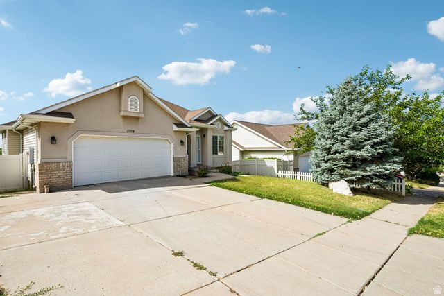 1204 E 3225 N, Layton, UT 84040