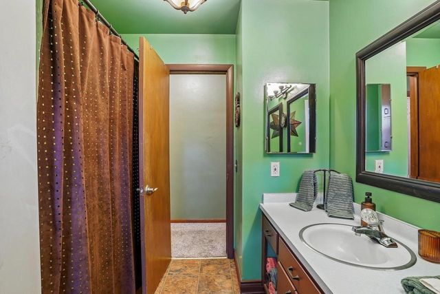 401 Woodview Drive, Sun Prairie, WI 53590
