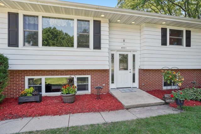 401 Woodview Drive, Sun Prairie, WI 53590