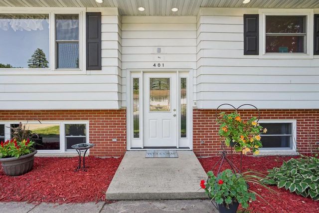 401 Woodview Drive, Sun Prairie, WI 53590