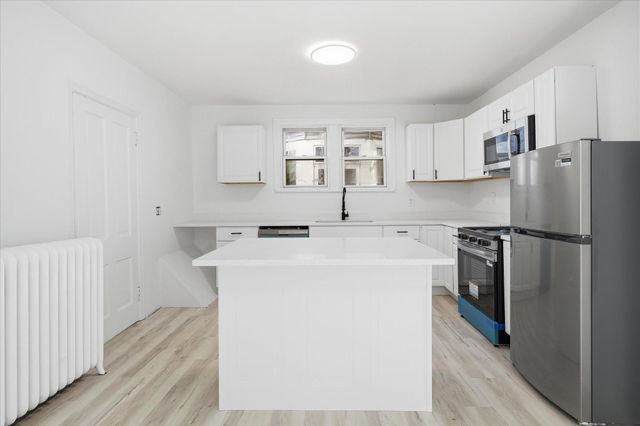 949 Conway Street, Saint Paul, MN 55106
