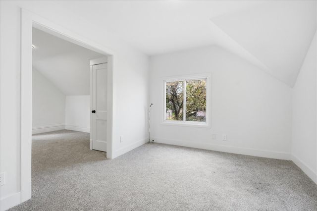 949 Conway Street, Saint Paul, MN 55106