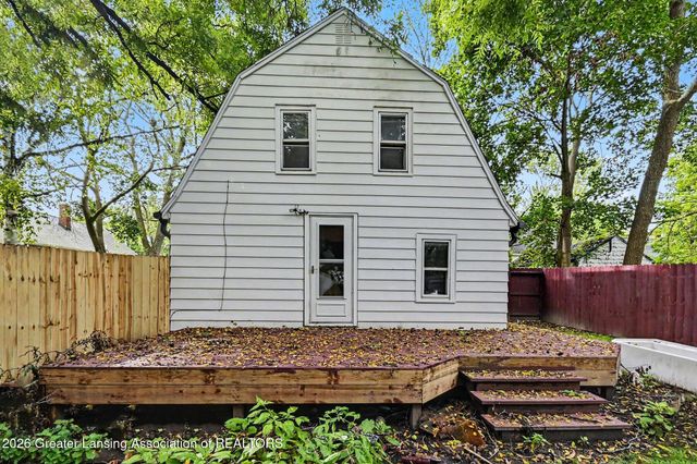 325 Cox Boulevard, Lansing, MI 48910