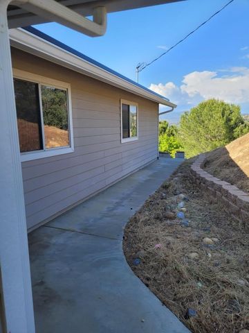 39925 Lilley Mountain Drive, Coarsegold, CA 93614