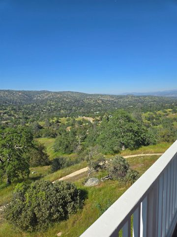 39925 Lilley Mountain Drive, Coarsegold, CA 93614