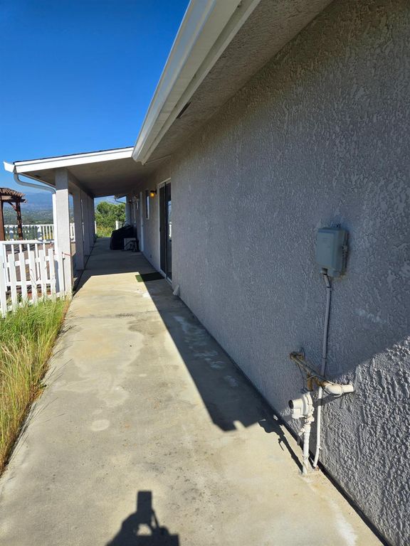 39925 Lilley Mountain Drive, Coarsegold, CA 93614