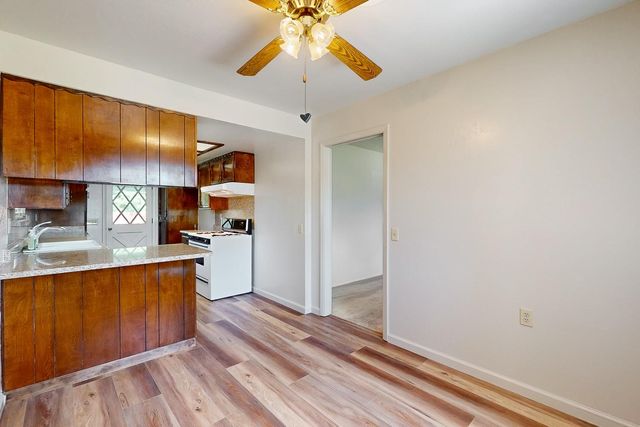 1909 10th Ave, Olivehurst, CA 95961