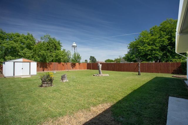 1909 10th Ave, Olivehurst, CA 95961