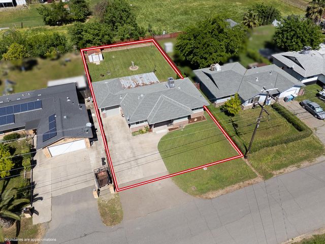 1909 10th Ave, Olivehurst, CA 95961