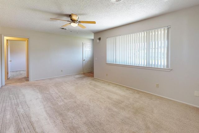 1909 10th Ave, Olivehurst, CA 95961