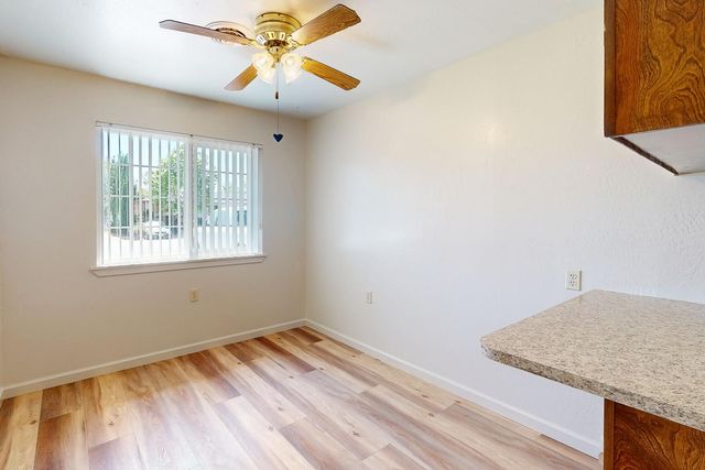 1909 10th Ave, Olivehurst, CA 95961