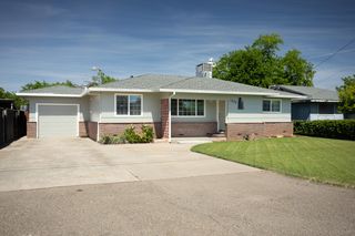 1909 10th Ave, Olivehurst, CA 95961