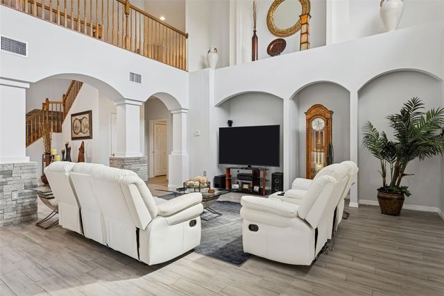 18110 TURTLE BEACH WAY, Tampa, FL 33647